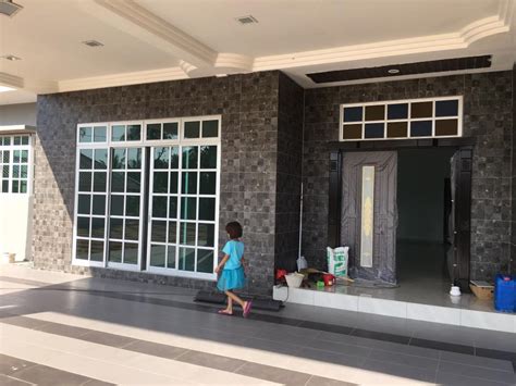 #1 kamar di lantai 2. Mozek Lantai Luar Rumah | Desainrumahid.com