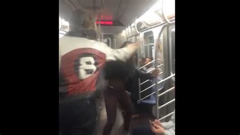 New York City Subways Epic Fight Where Man Slaps Soul Out Of Girl