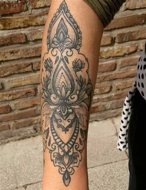 21 Best Arm Tattoo Designs For Women With Meanings 2023