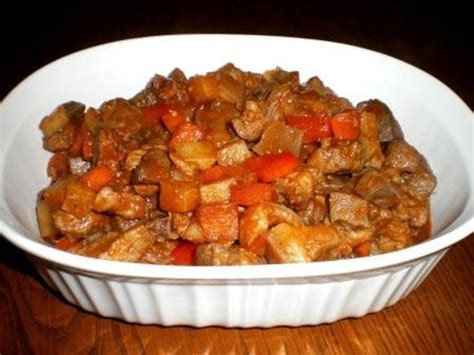 I make this in big batches because it freezes well, and it tastes better the longer you keep it. Pork Menudo - Easy Filipino Recipe | hubpages