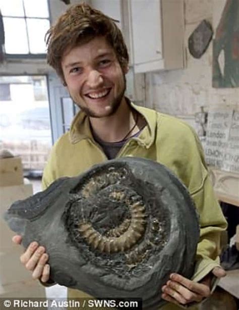 Young Man Finds Amazing Giant 190 Million Year Old Fossil In Just 15