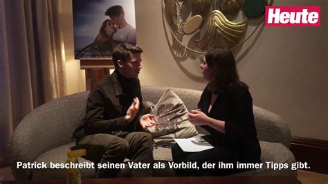 Check spelling or type a new query. Arnold Schwarzenegger Jr. im "Heute"-Interview - YouTube