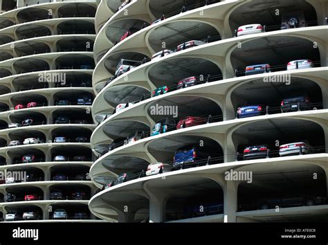 Marina City Circular Parking Garage Chicago Illinois Usa Stock Photo