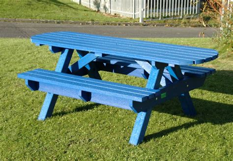Easy Clean Recycled Plastic Picnic Bench With Extended Top Parthenia Cafe Reality