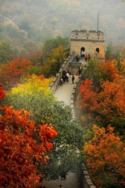 Great Wall Of China In Autumn Places Id Like To Go Great Wall Of