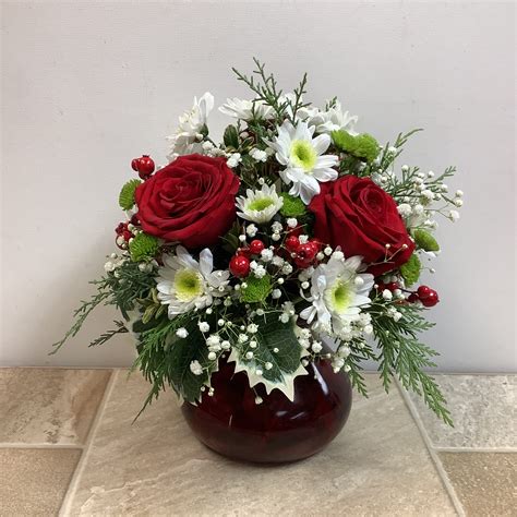 Merry And Bright In La Crosse Wi Cottage Garden Floral