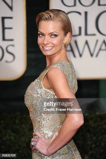 Jaime Pressly Short Hair Photos And Premium High Res Pictures Getty Images