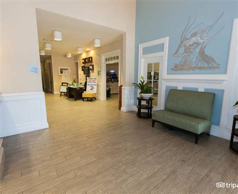 Special requests cannot be guaranteed and may incur additional charges. Holiday Inn Express Hotel & Suites Marathon (Marathon, FL ...