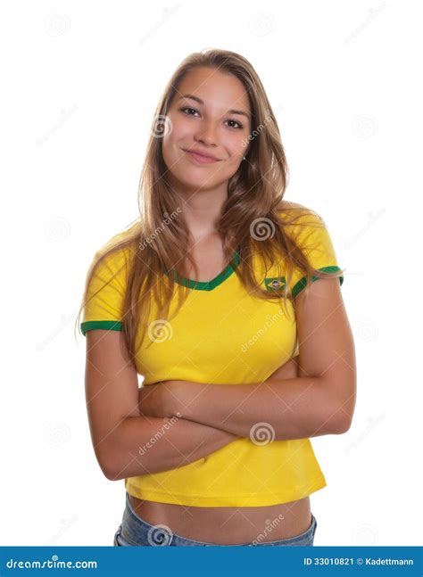 Passioné Du Football Brésilien De Sourire Avec Les Bras Croisés Image Stock Image Du Brésil