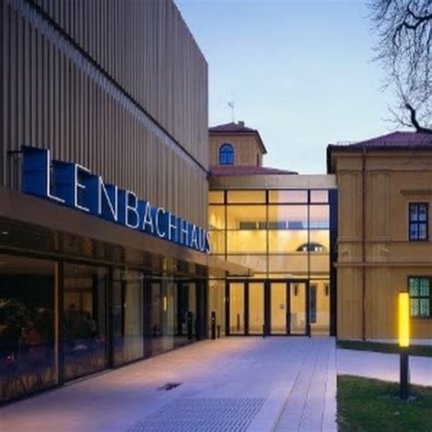Built in 1891 as a studio and villa for the artist franz von lenbach, the lenbachhaus museum has been gradually extended over the last century. Lenbachhaus München - YouTube