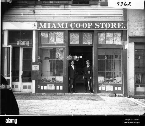 Old Co Op Store Black And White Stock Photos And Images Alamy