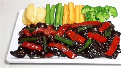 Selanjutnya, masak nasi putih yang sudah direndam dengan sedikit air atau bisa juga menggunakan sisa nasi putih. Cara Membuat Bistik Daging Sapi Teriyaki Lada Hitam - YouTube