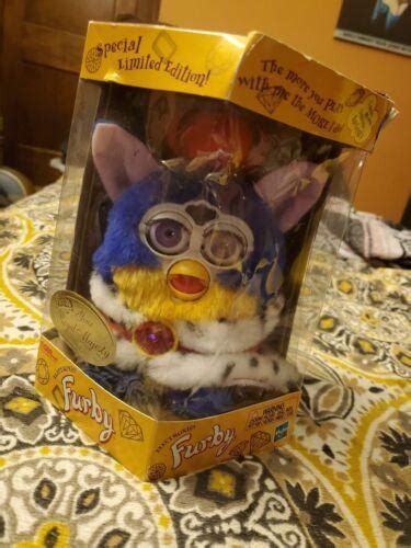 Furby Your Royal Majesty King Crown Special Limited Edition 70794 Tiger