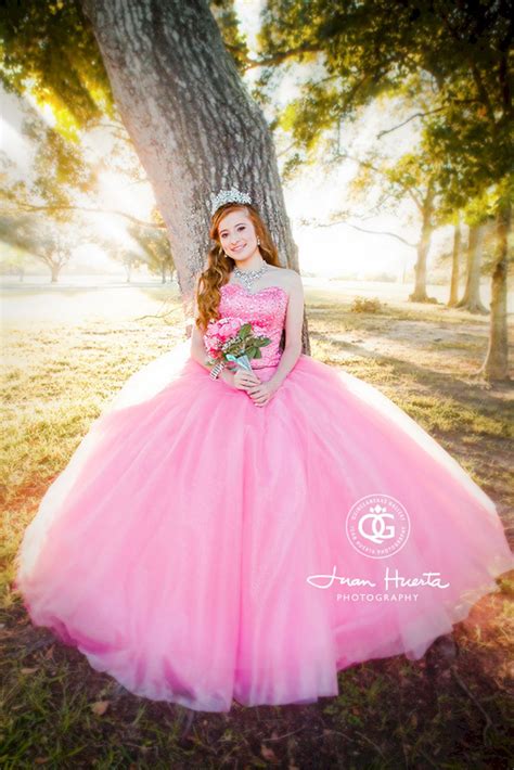 45 Amazing Quinceanera Photography Ideas For Perfect Photo Wedding