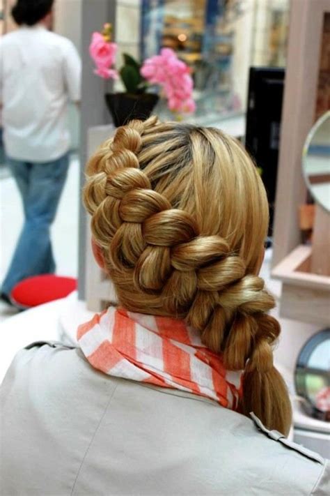 There are teenage girls to strive to look older and those who enjoy the period of sweet adolescent carelessness. Most Beautiful Girls Hairstyle - XciteFun.net