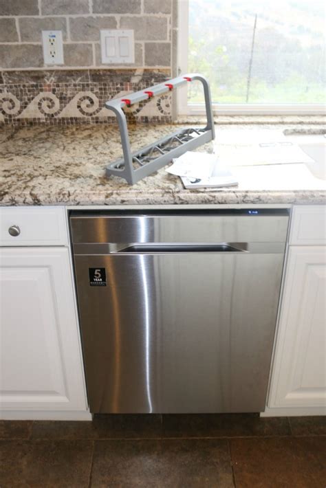 Tips For Purchasing A New Dishwasher Samsung Waterwall Dishwasher