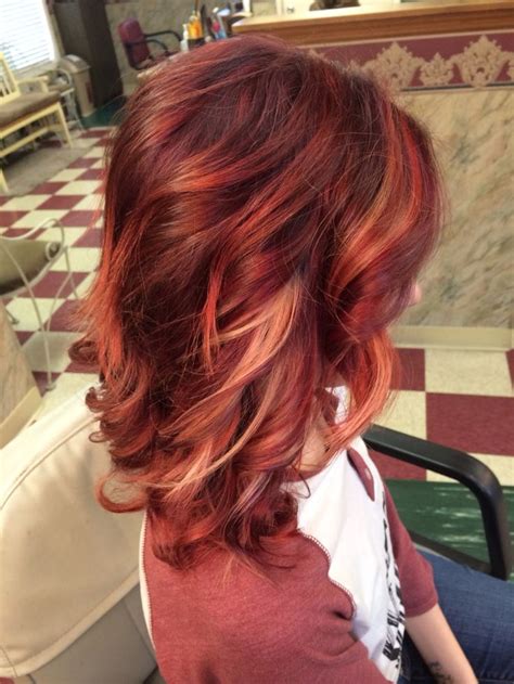 Whether you're trying to add some extra depth, go lighter or inject some color, these highlight ideas add radiance to your appearance but don't minimize your beautiful base color. Best hair highlights ideas | Hair color trends for 2016