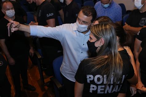 Fotos Não é De Hoje Que Moisés Critica Gestão Anterior Mas Roubalheira é Ponto Alto Até Aqui