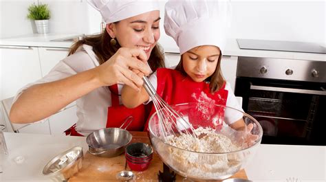 Cocinar con niños Momentos dulces en familia