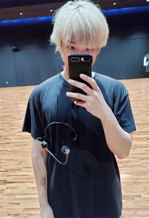 Is a dance pop track brimming with the smooth yet charismatic charm of bts. RM BTS Goda Fans Pamer Rambut Pirang Jelang Comeback ...