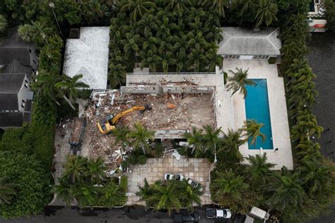 Fbi Photos Reveal Inside Of Jeffrey Epstein S Palm Beach Mansion My Hot Sex Picture