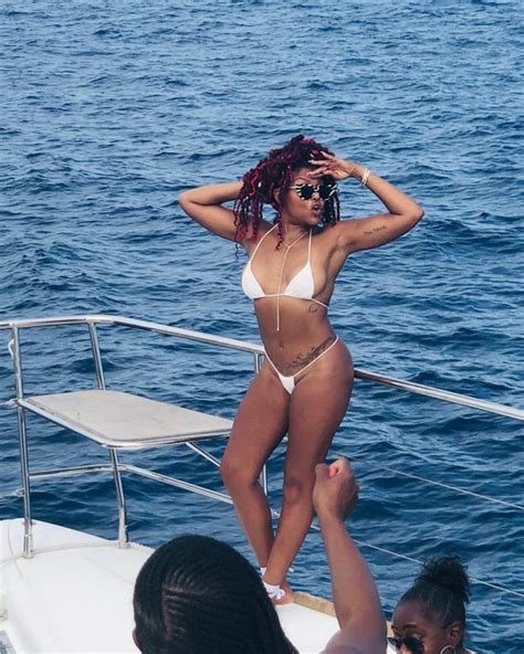 Taraji P Henson Shows Off Her Hot Bod In Skimpy Bikini To Celebrate