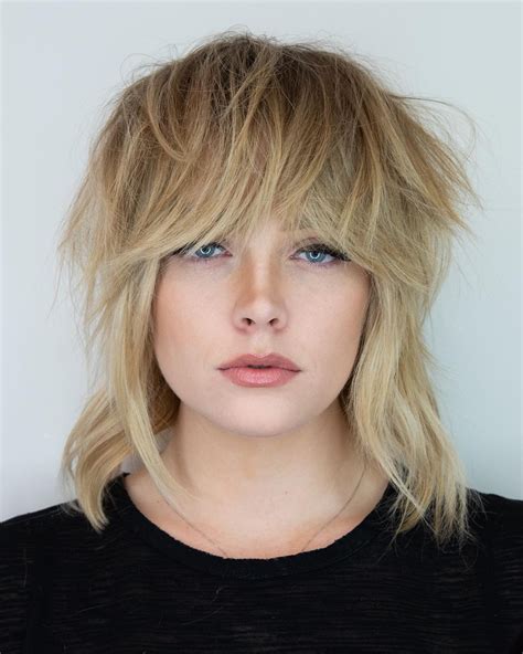 Best Ideas Choppy Shag Hairstyles With Short Feathered Bangs Reverasite