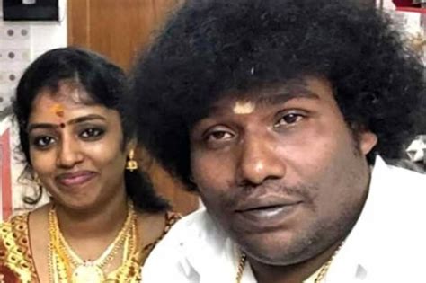 Tamil Comedian Yogi Babu And Manju Marriage Photos Filmibeat
