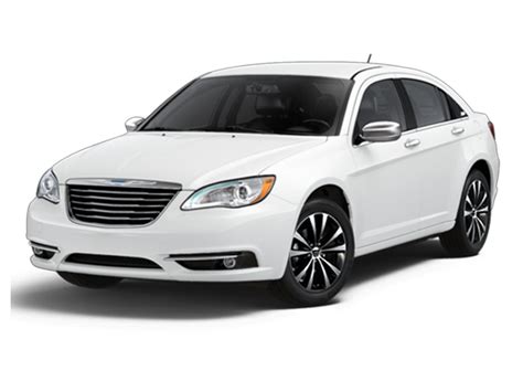 Chrysler 200 s convertible 2014 features include transmission type (automatic/ manual), engine cc type, horsepower, fuel economy (mileage), body type, steering wheels & more. 2014 Chrysler 200 | Specifications - Car Specs | Auto123