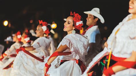 Mexicos Folk Dances Costumes And Features Vallarta Lifestyles