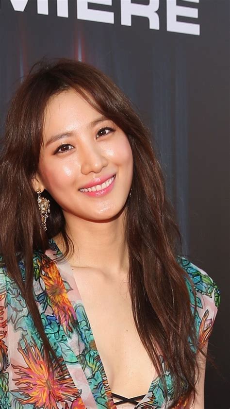 Download 720x1280 Wallpaper Pretty Smile Actress Claudia Kim South