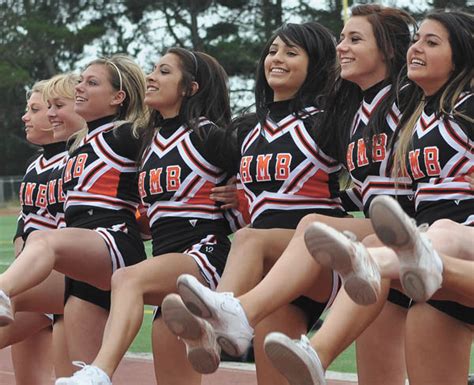 Cheerleaders Head To Hawaii Local Sports News
