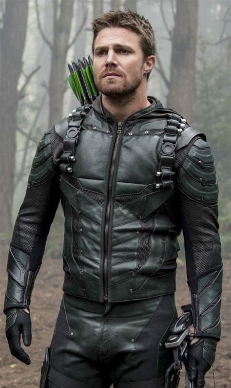 S5e23 The Green Arrow Suit Looks Amazing In Daylight Arrow