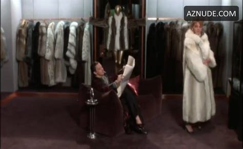 Kim Cattrall Underwear Scene In Mannequin Aznude