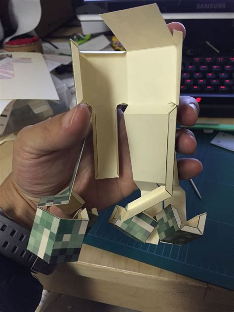 3free Minecraft Papercraft Creeper Legs Teamjduce