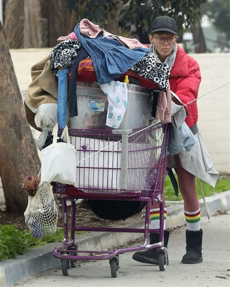 She is an actress, known for expose (2005). Loni Willison - Out in Venice 02/07/2021 • CelebMafia