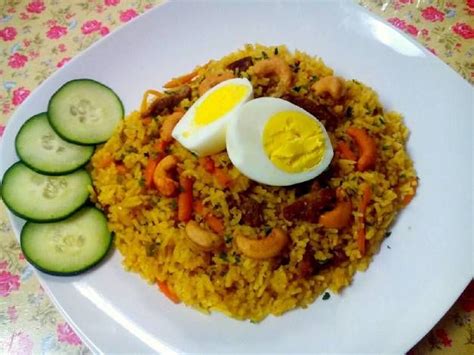 I always turn to my trusted rice cooker when it comes to making an easy vegetable biryani on a busy weeknight or lazy weekend. Resep Nasi Biryani *Rice Cooker oleh Elza Simple Kitchen ...