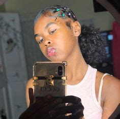 Rubber bands can be tough on certain hair textures so before you commence with your creation remember to be as gentle as possible. 22 Best rubber band hairstyles images in 2015 | Girl ...