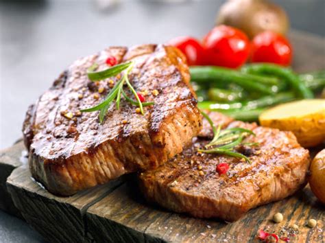 Elevate Your Steak Game Using Our Guide To Steak Presentation