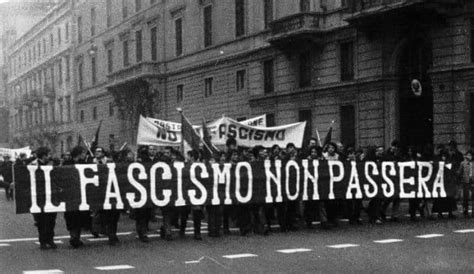 O Fascismo Italiano E A Ascensão Da Extrema Direita No Brasil