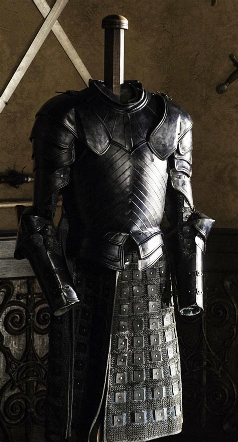 Game Of Thrones Rakfocus — A Closer Look At Brienne’s Wicked Black Armor