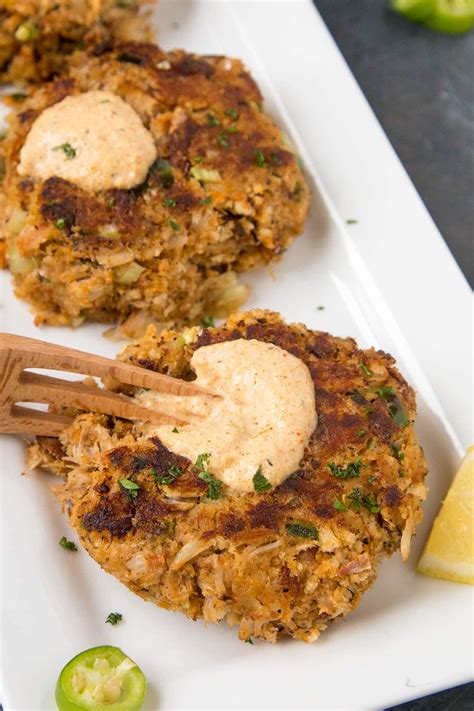 Delicate crab cakes are perfect as an appetizer or the main course, so enhance your classic crab cake recipe with some of our best renditions and sauces! Best Condiment For Crab Cakes ~ Sauce Recipe For Crab ...