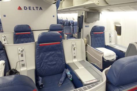 A Review Of Deltas 767 300er In Business From Jfk To Lax