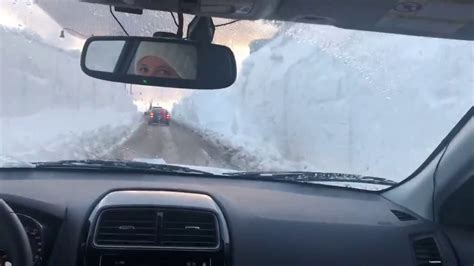 Commuter Drives Through Snow Tunnel In Newfoundland Youtube