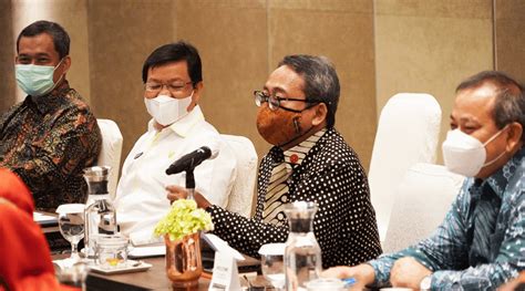 Salah satu tantangan lima tahun kedepan jawa tengah adalah menghadapi bonus demografi dalam rangka mendukung pelaksanaan aksi konvergensi percepatan pencegahan stunting di. Pandemi Covid-19, Program Penanganan Stunting Terus ...