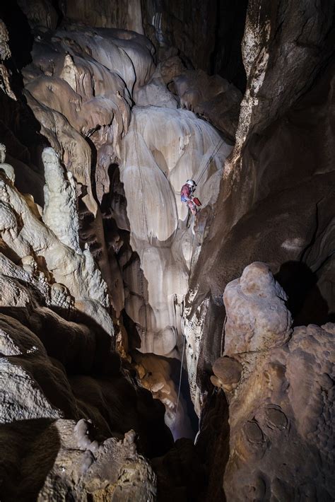 The Perilous And Gorgeous World Of Cave Photography Wired