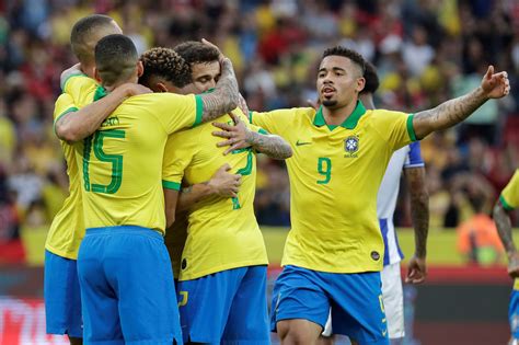 Brazylia potwierdziła swoją dominację w tegorocznej lidze narodów. Brazylia zmiażdżyła Honduras przed Copa America. Pogrom ...