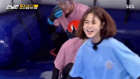 Haha and hyo joo stole the show multiple times. RUNNING MAN EP 504 #11 ENG SUB - YouTube