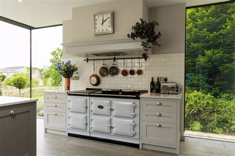 Aga Vs Everhot The Range Cooker Debate Kitchen Designers Bespoke