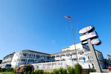 The wildwood beach and boardwalk are 7.3 miles away. Capri Motor Lodge (Cape May, NJ) - Motel Reviews - TripAdvisor